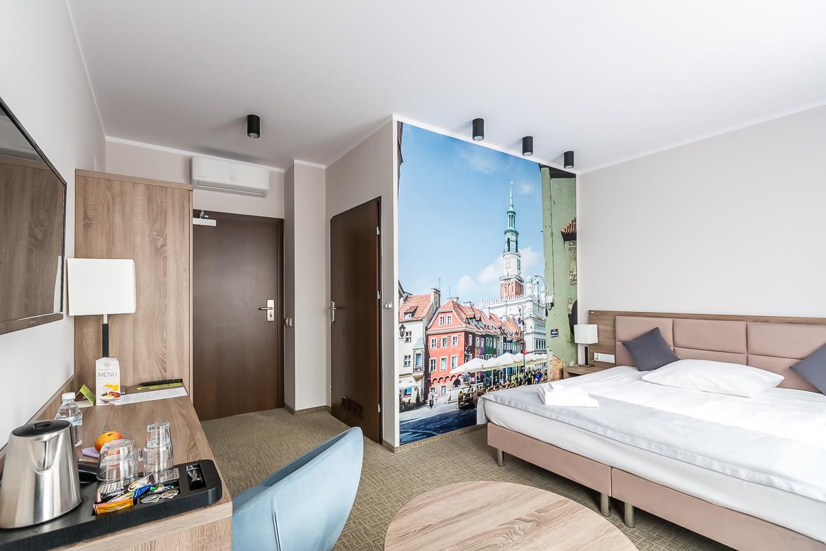 Meet Poznan Hotel Esterno foto