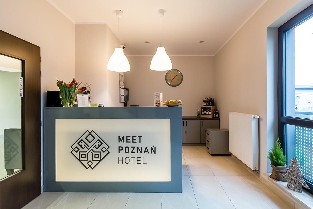 Meet Poznan Hotel Esterno foto